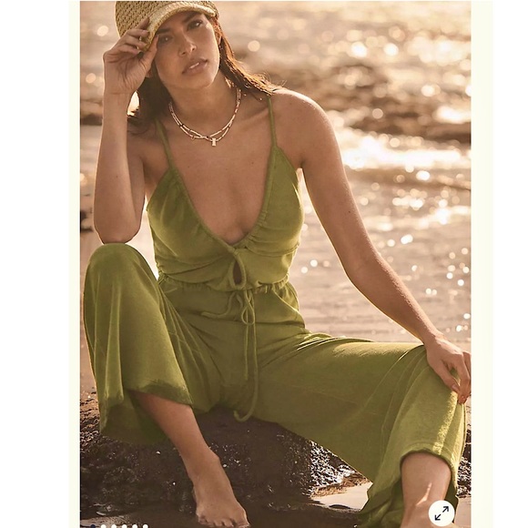 Anthropologie Pants - Daily Practice by Anthropologie The Kit Kat Jumpsuit in Green. Size XS. NWOT